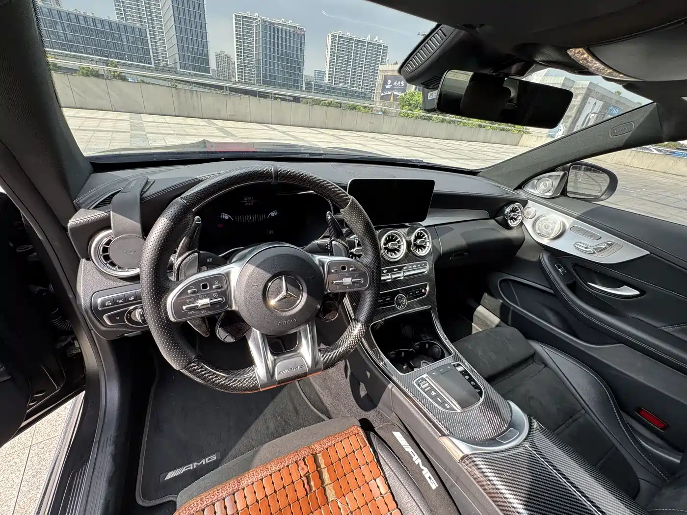 Photo 9 - Mercedes-Benz C-Class AMG