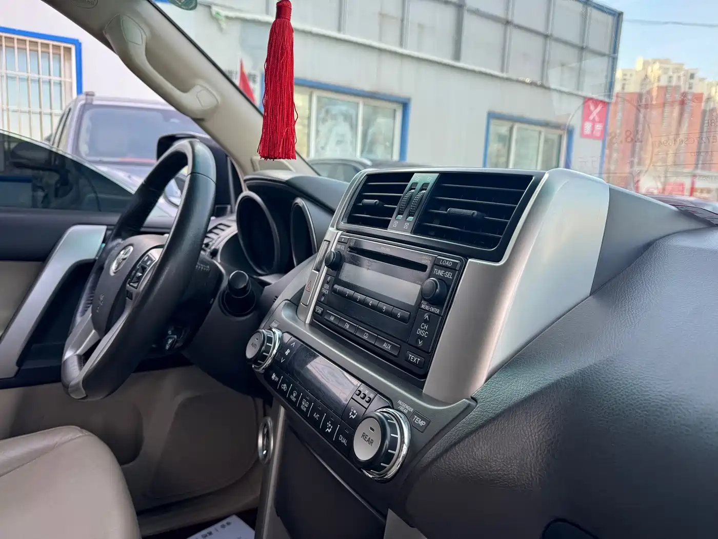 Toyota Prado 2010 4.0L Automatic TX-L фото 17