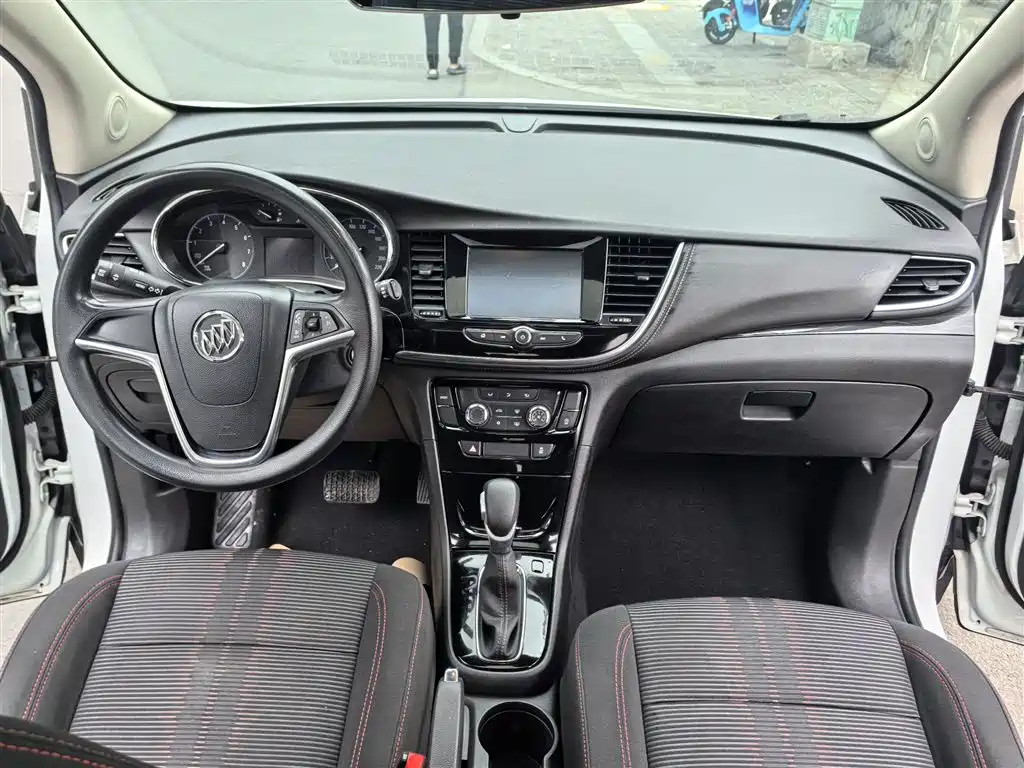 Buick Encore 2018 18T Automatic 2WD Urban Leading фото 6