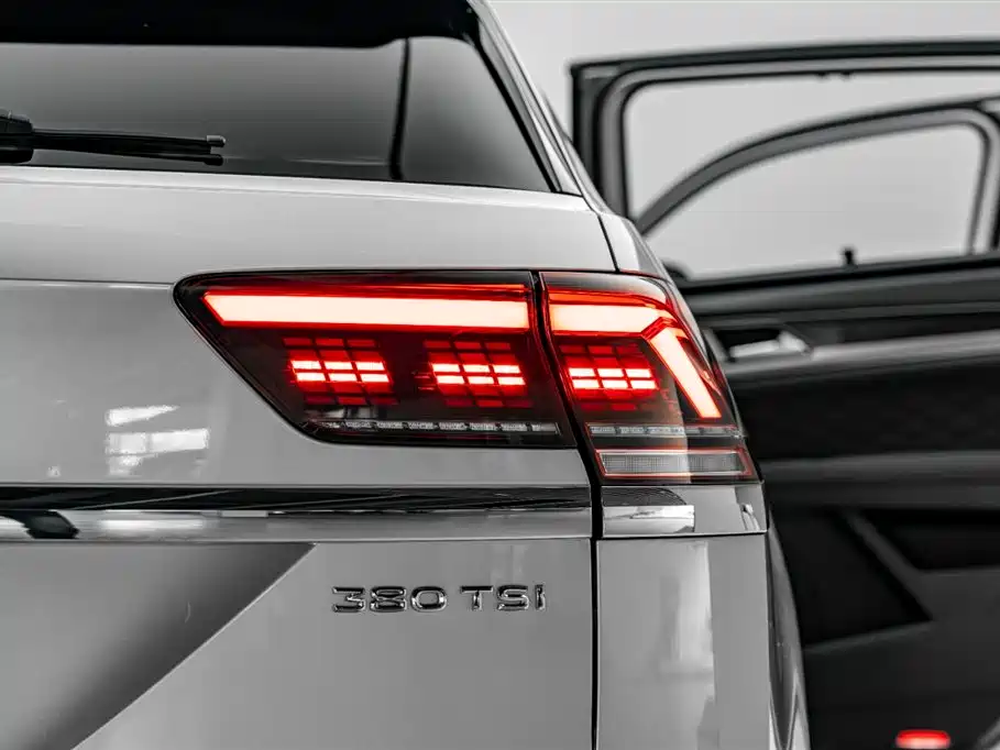 Volkswagen Teramont 2019 Model Teramont X 380TSI 4WD Prestige Luxury Edition фото 34