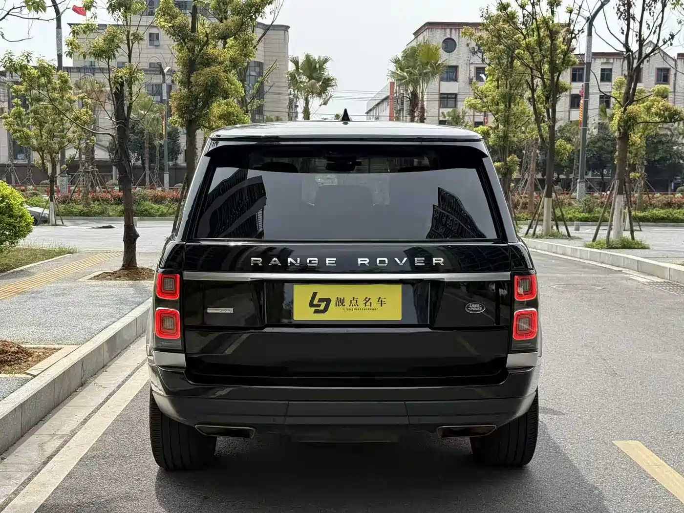Land Rover Range Rover 2019 3.0 SC V6 Heritage Extended Edition фото 5