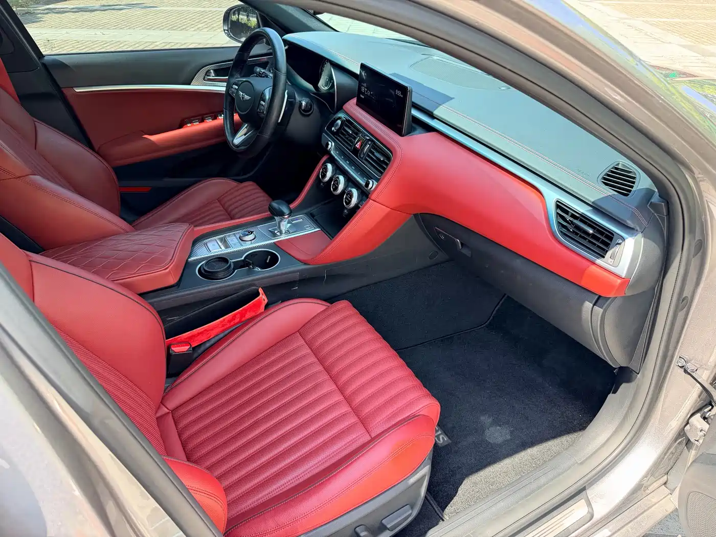 Genesis G70 2022 2023 Model 2.0T RWD Luxury Edition