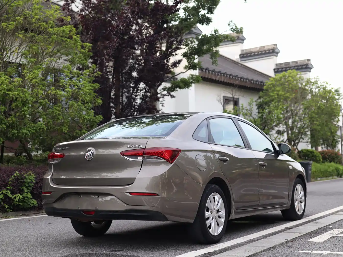 Photo 5 - Buick Excelle