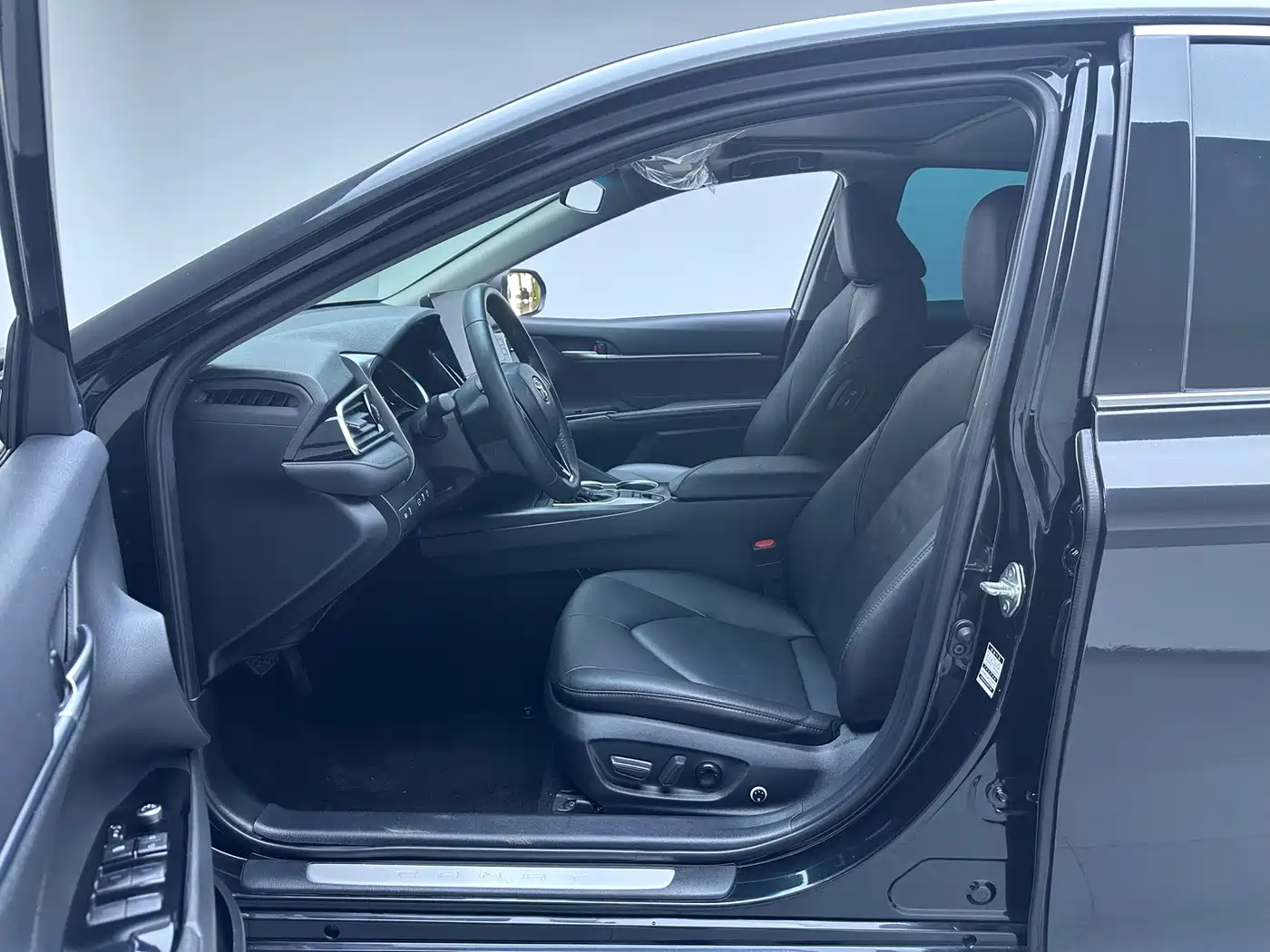 Toyota Camry 2021 2.0G Luxury Edition фото 7