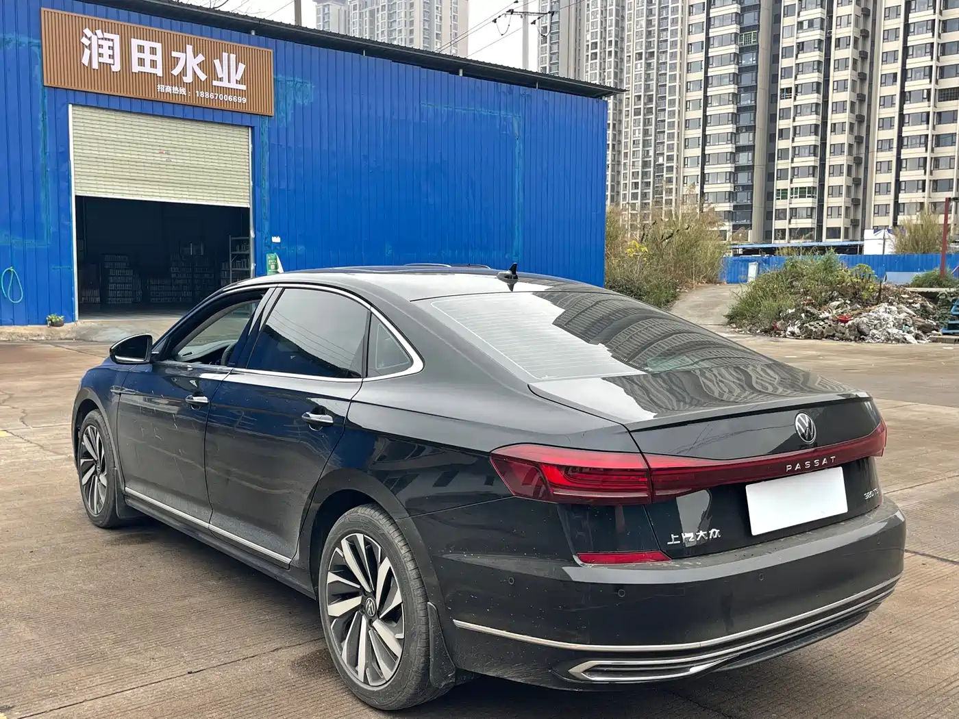 VOLKSWAGEN PASSAT