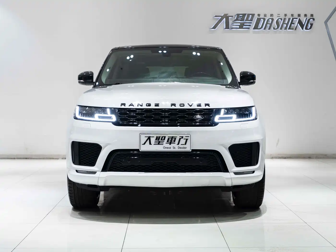 Land Rover Range Rover Sport 2015 3.0 SC V6 HSE фото 2