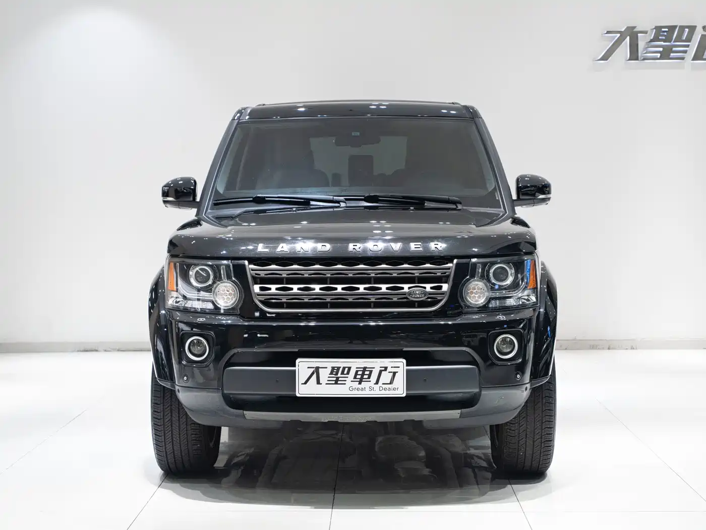 Land Rover Discovery 2015 3.0 SC V6 SE фото 5
