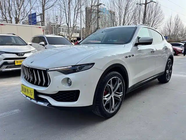 maserati levante