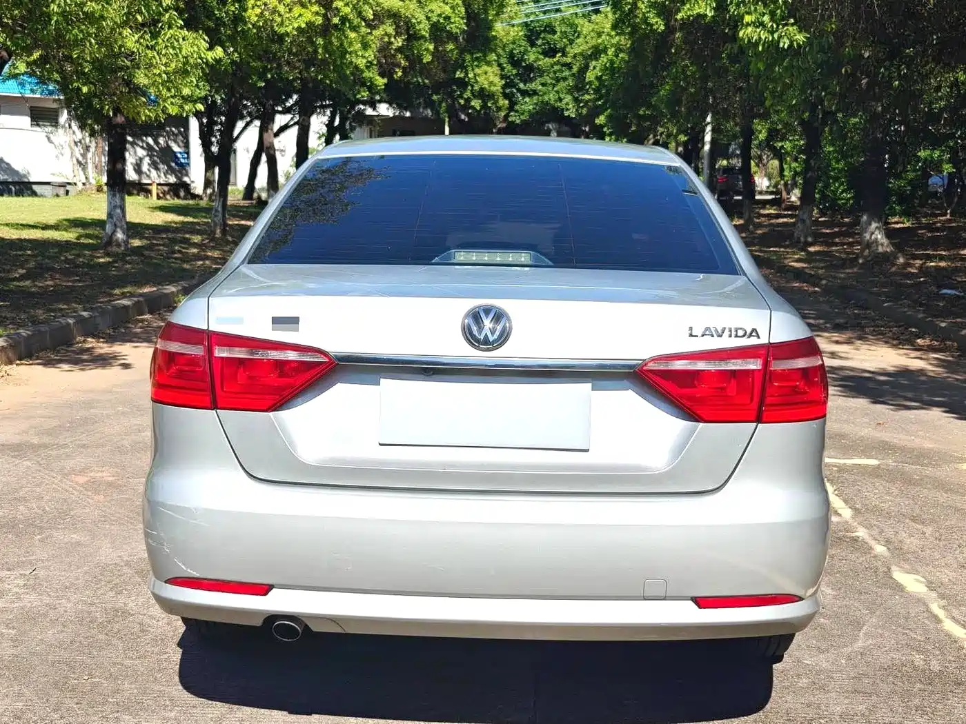 Volkswagen Lavida 2013 Facelift Classic 1.6L Automatic Trend фото 8