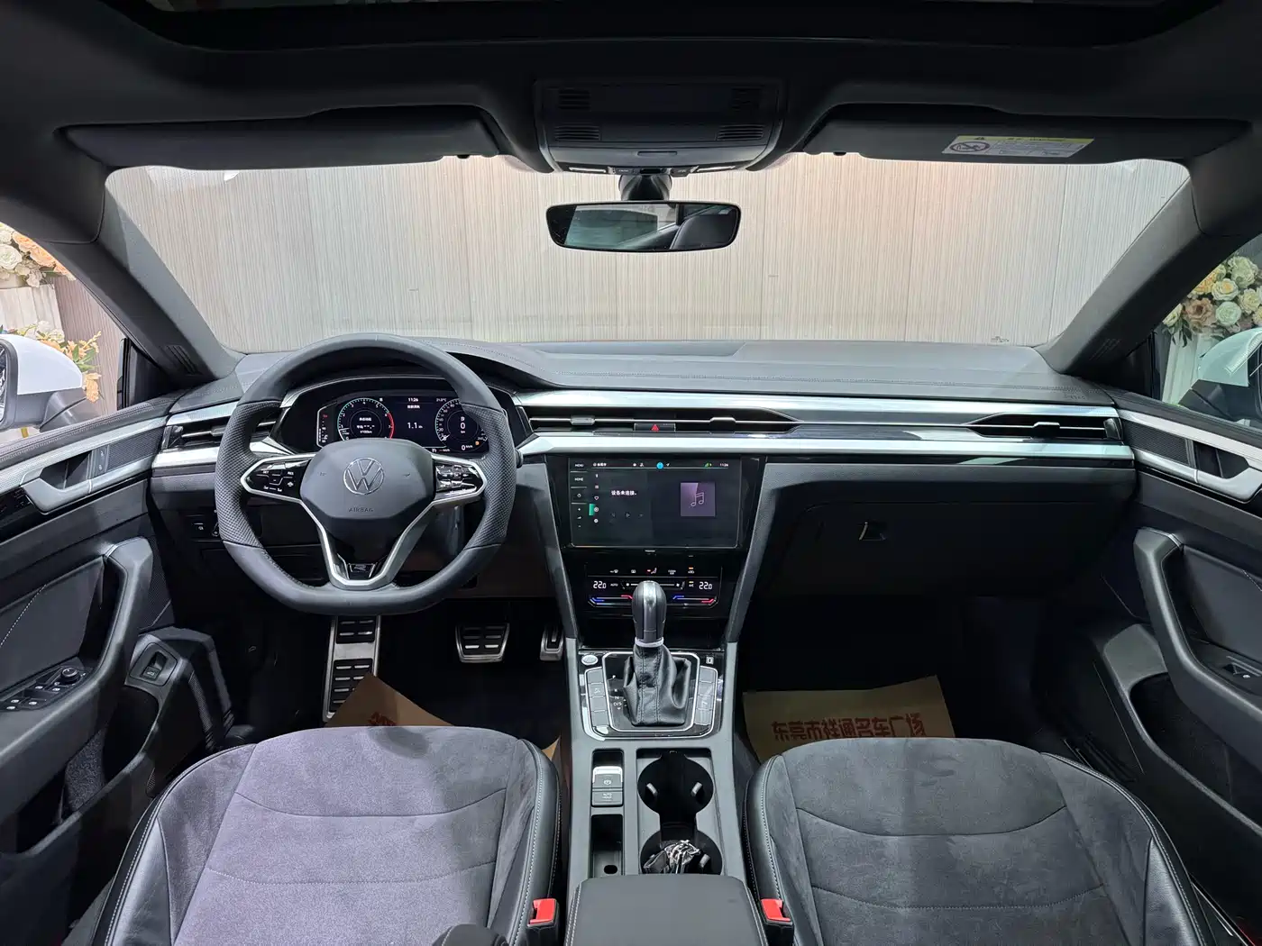 Volkswagen FAW-Volkswagen CC 2024 330TSI Dazzling Edition фото 6