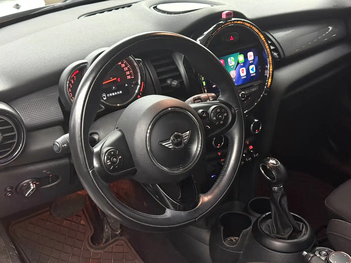 MINI 2016 1.5T COOPER Pioneer фото 5
