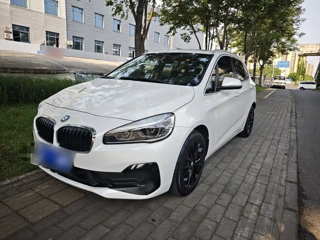 BMW 2 Series Touring 2018 2018 218i Luxury Line