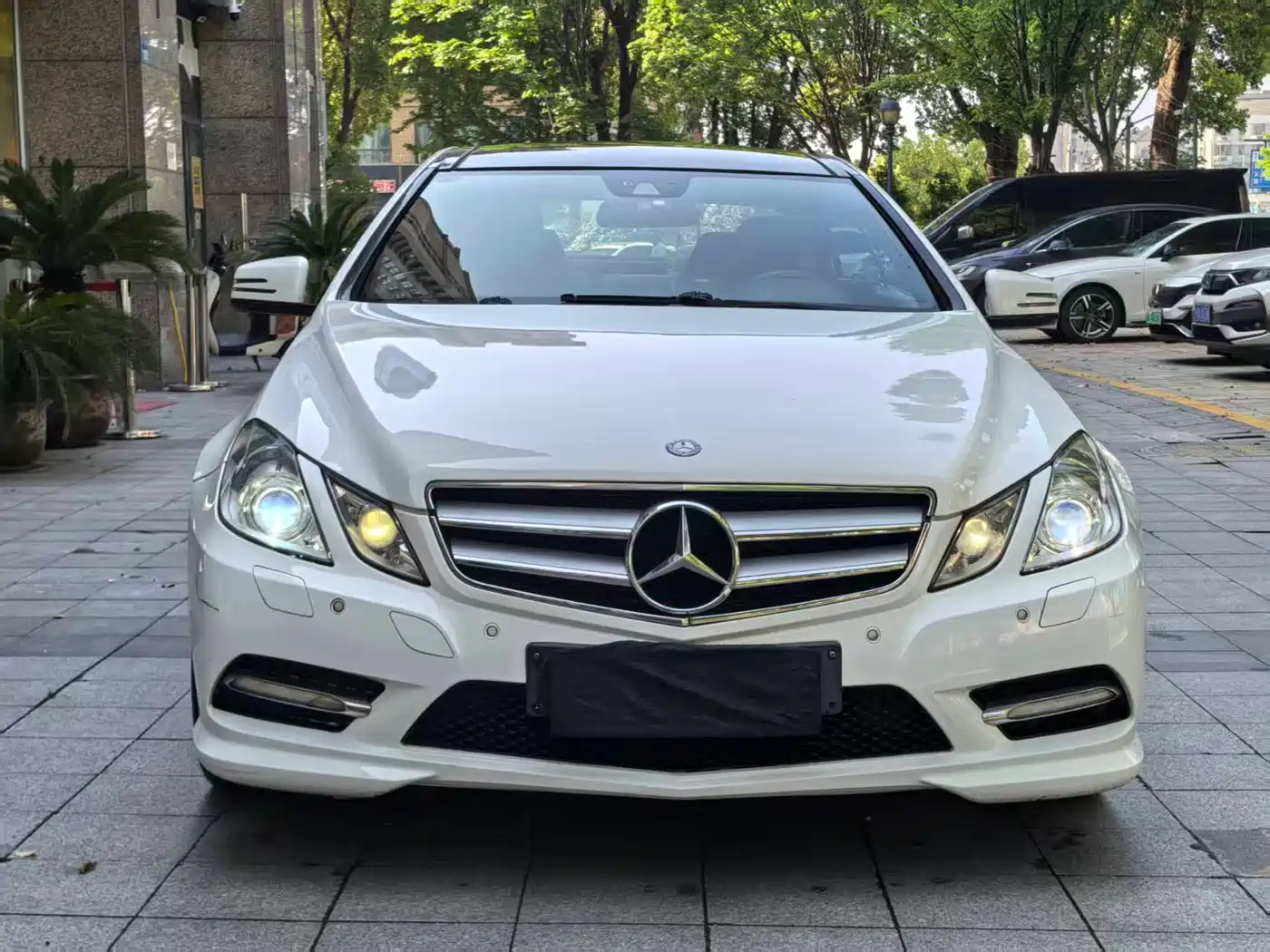 Mercedes-Benz E-Class (Import) 2012 E 260 CGI Coupe фото 2