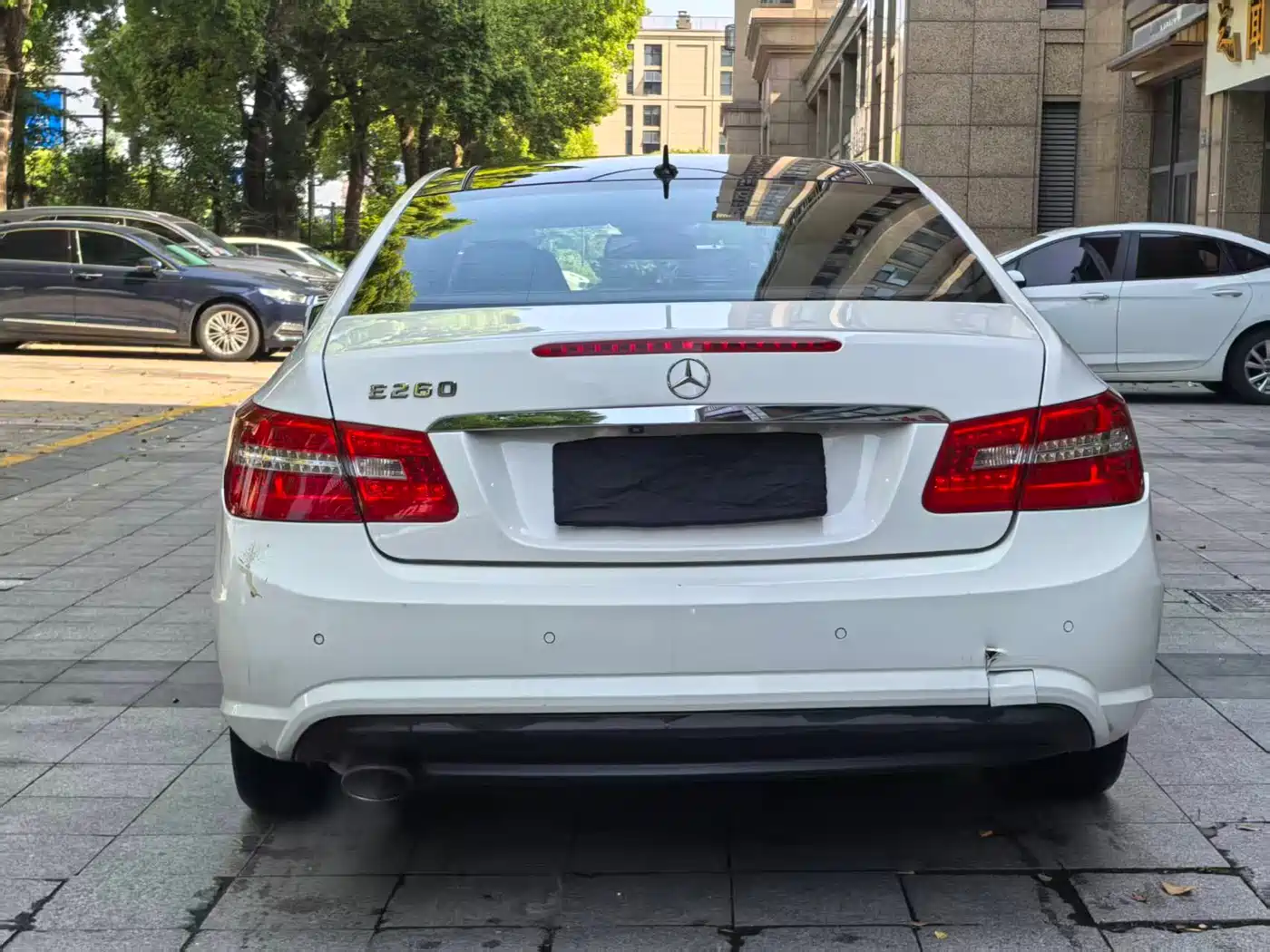 Mercedes-Benz E-Class (Import) 2012 E 260 CGI Coupe фото 5