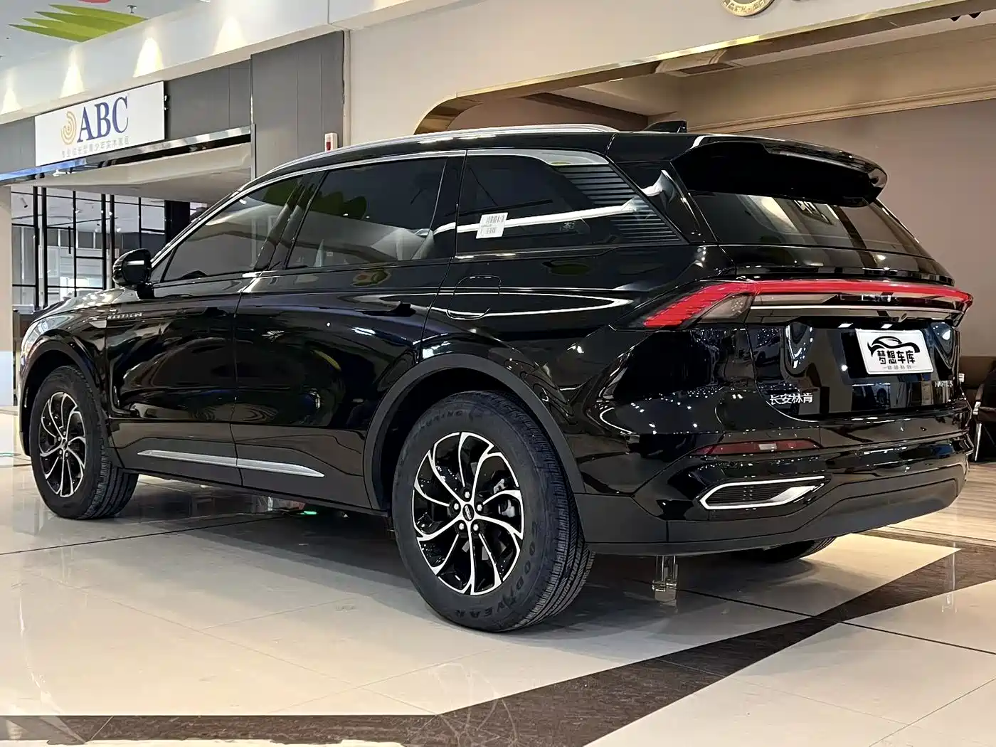 Lincoln Nautilus 2025 2.0T AWD Zunxiang Edition фото 7