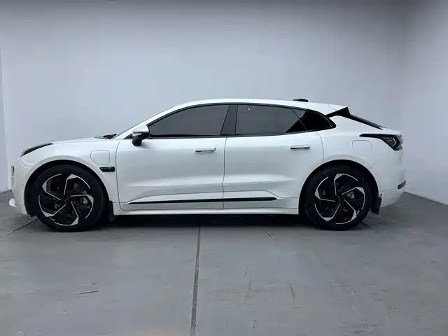 ZEEKR EXTREME KRYPTON 001