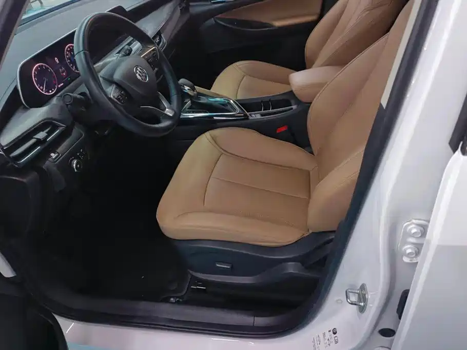 Buick GL6 2023 2021 323T Mild Hybrid Connected Luxury