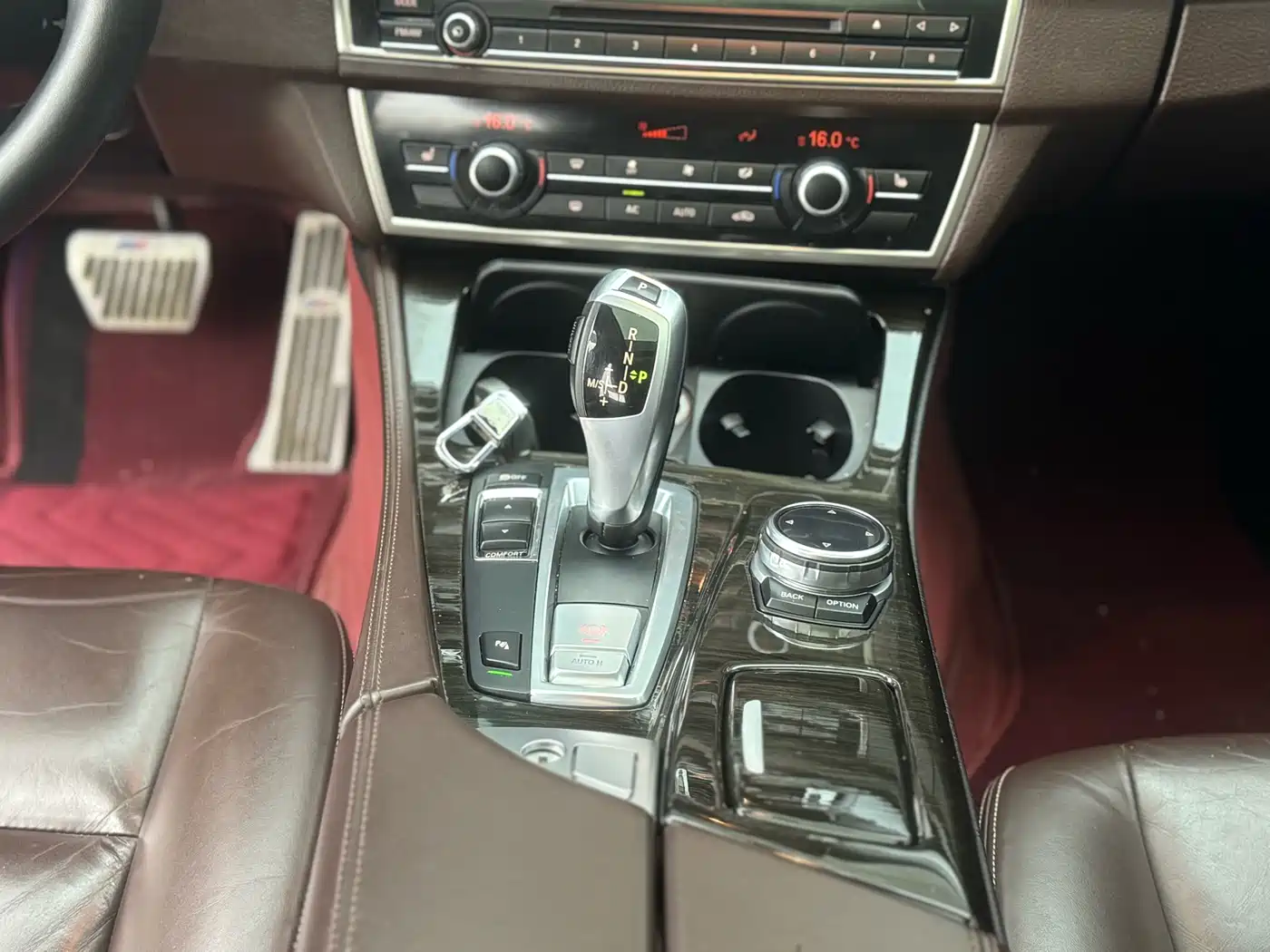 BMW 5 Series 2014 525Li Luxury Design Package фото 13