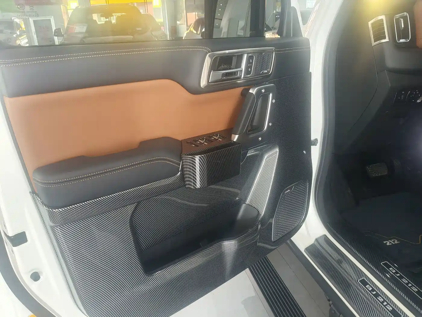 212 T01 2025 2024 2.0T Explorer