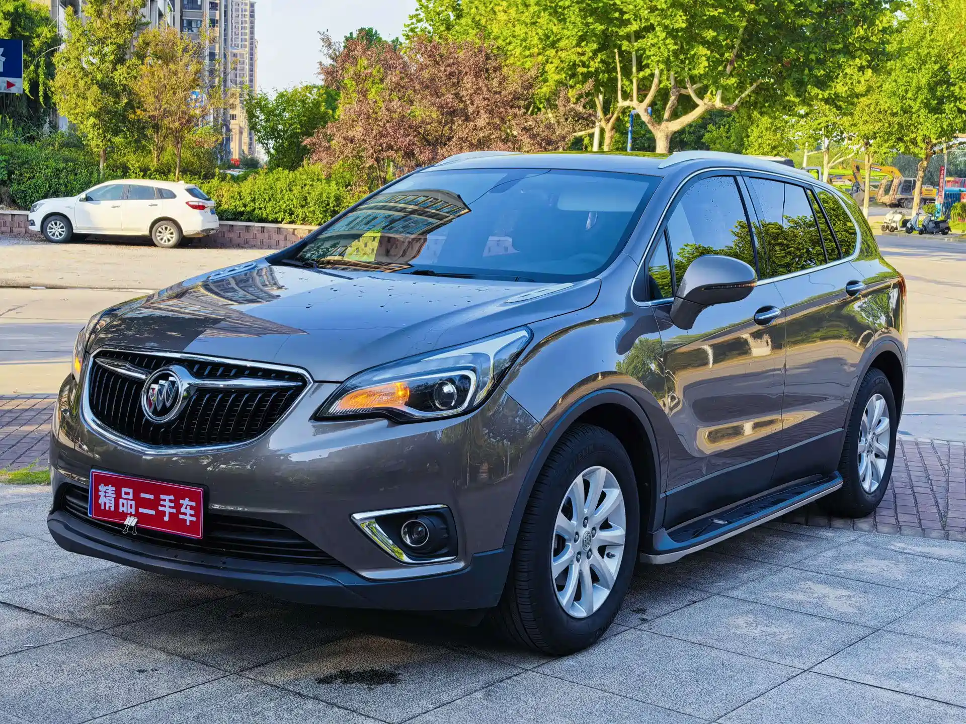 Фото 2 - Buick Envision Plus