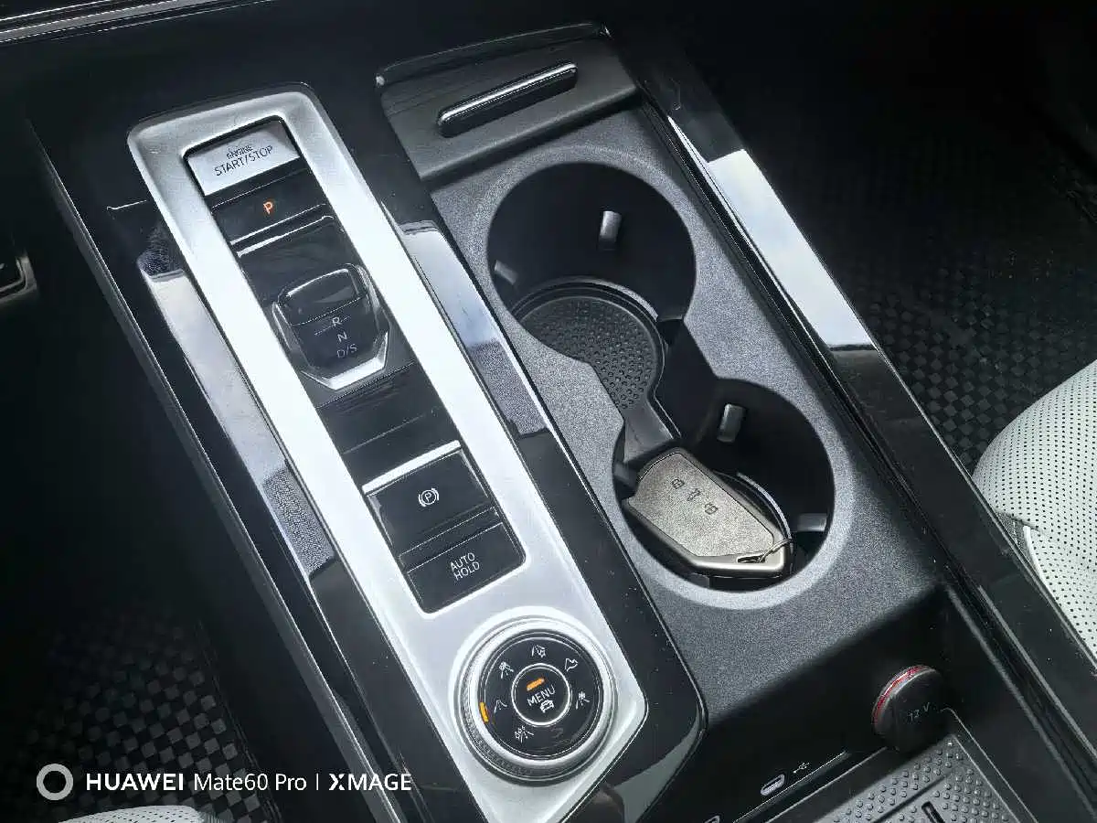 Volkswagen Talagon 2024 380TSI 4WD R-Line Touring фото 22