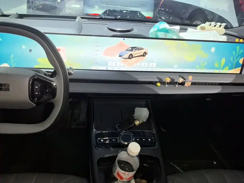 Geely Galaxy Galaxy E8 2025 2025 575km Exploration Smart Drive Edition