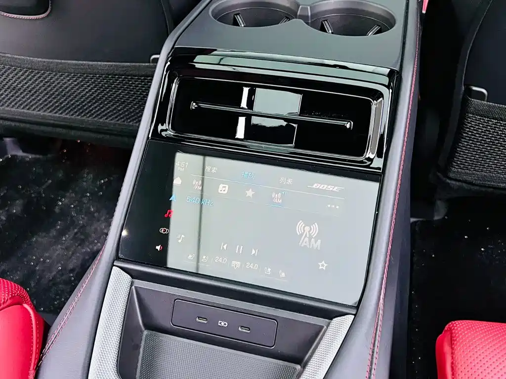 Фото 16 - Porsche Panamera