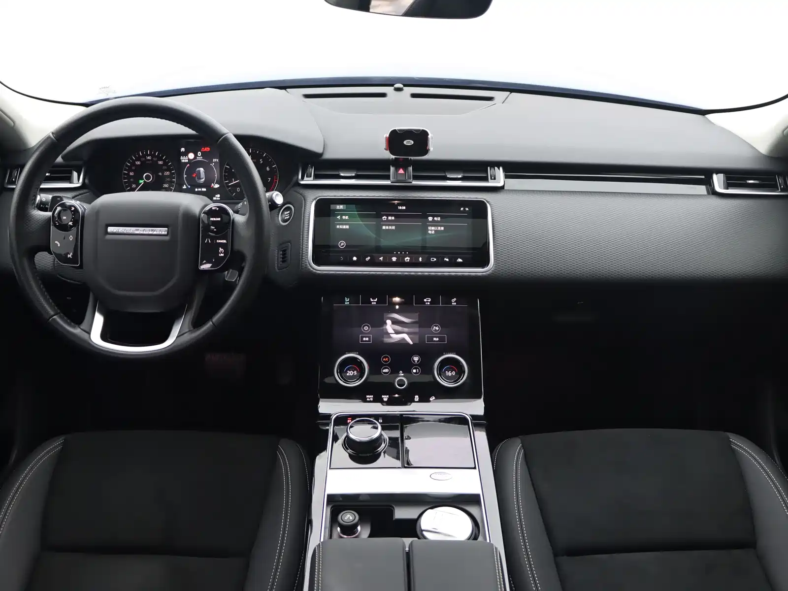 Фото 15 - Land Rover Range Rover Velar