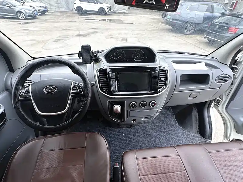 SAIC Maxus Xintu V80 2019 2.5T Classic 6-speed manual Aoyuntong modified long wheelbase medium roof 7-seater фото 8