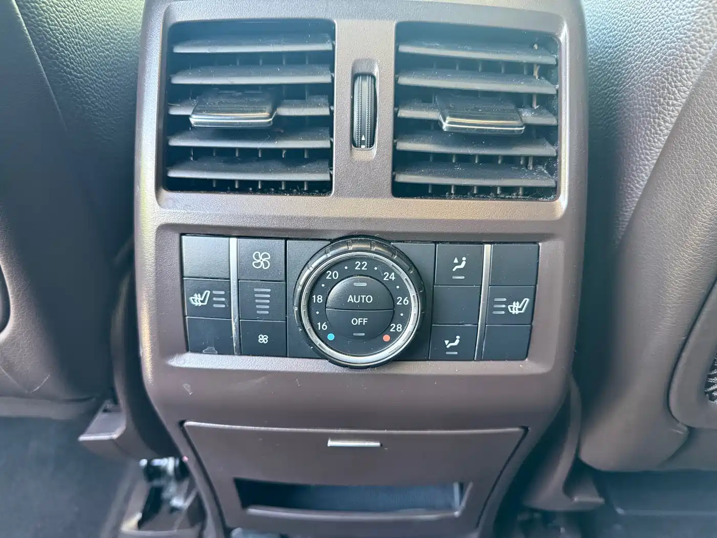 Mercedes-Benz GLS 2018 GLS 400 4MATIC Dynamic фото 15