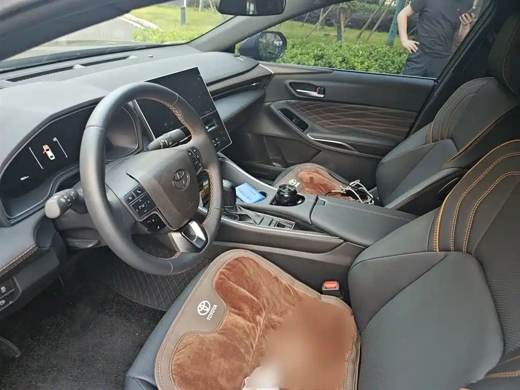 Toyota Avalon 2024 2.0L Luxury Edition фото 8
