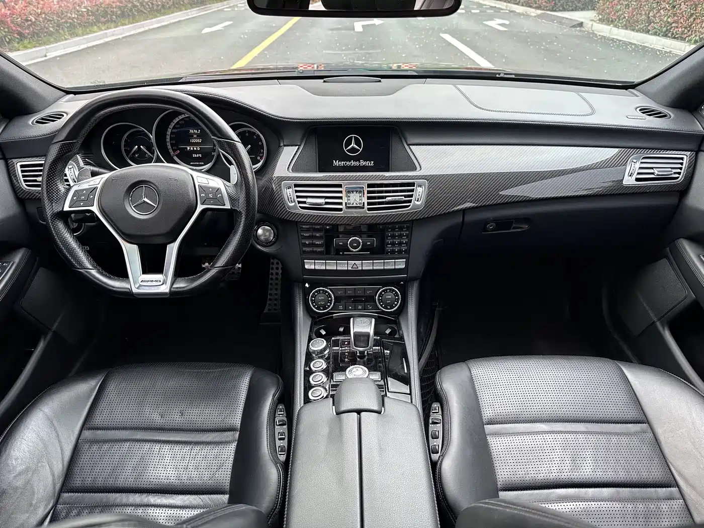 Mercedes-Benz CLS AMG 2012 AMG CLS 63 фото 14