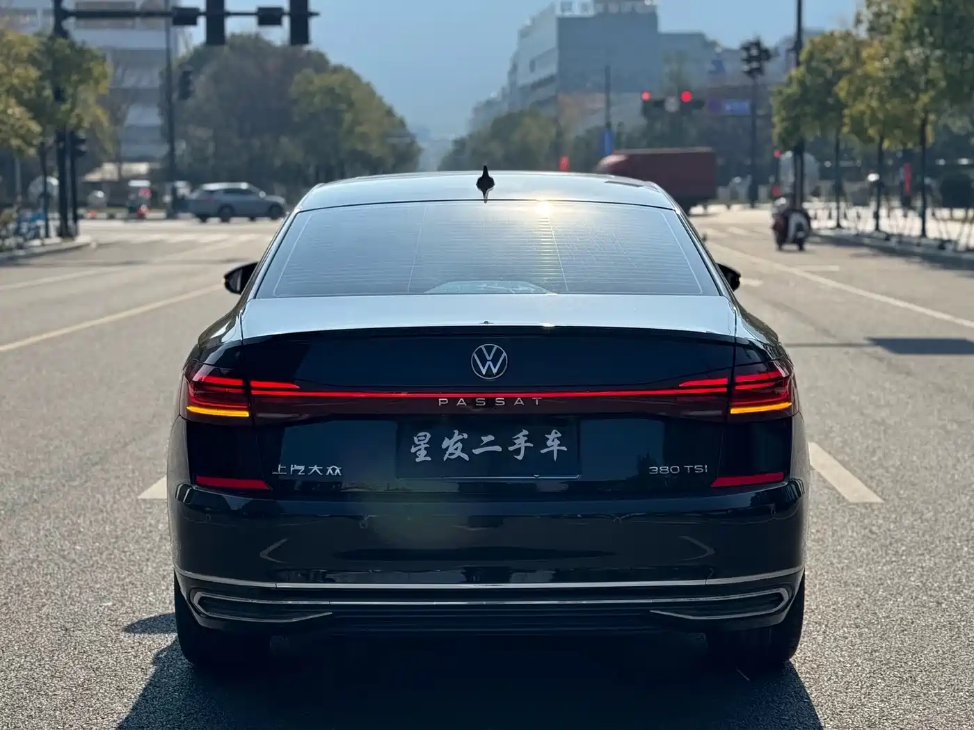 Volkswagen Passat 2025 Outstanding 380TSI Starlight Dragon Soaring Edition фото 6