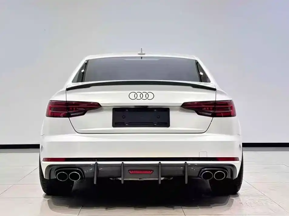 Audi A4L 2017 40 TFSI Progressive фото 7