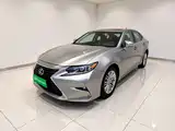 Photo 1 - Lexus ES