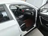 Фото 9 - Geely Coolray