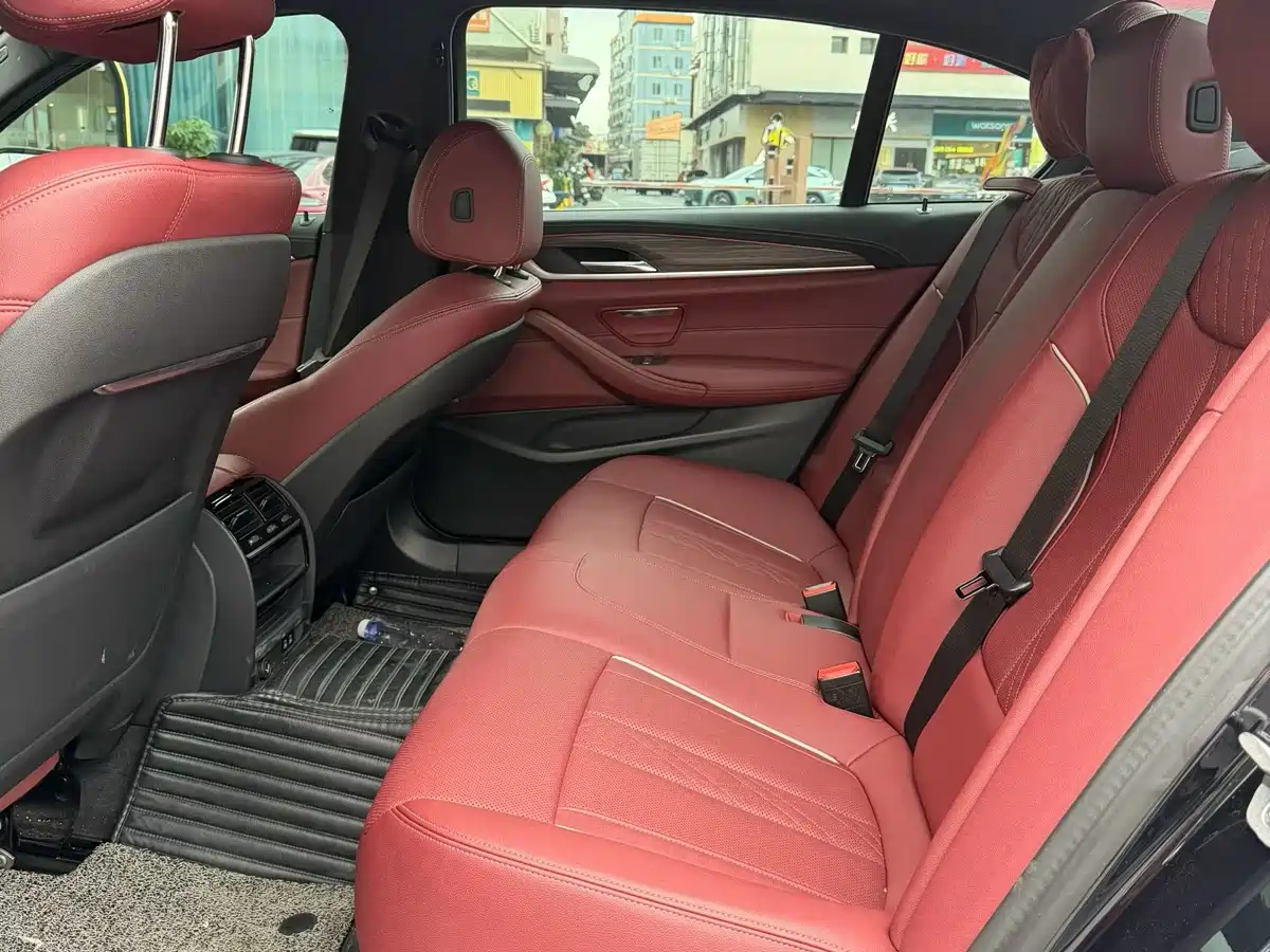 BMW 5 Series 2022 Facelift 530Li Leading M Sport Package фото 7