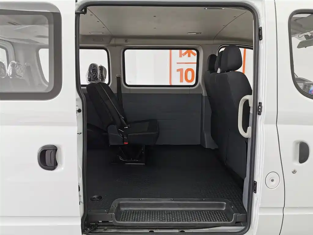 SAIC Maxus Xintu V80 2025 Value Edition Aoyun 2.0T Manual Short Wheelbase Ultra-Low Roof 127Ps 7/9-seater фото 15