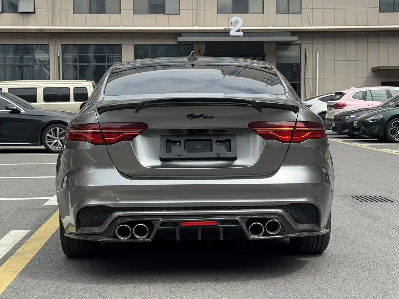 Jaguar XEL 2020 2.0T 200PS R-DYNAMIC S Progressive Sport Edition фото 15