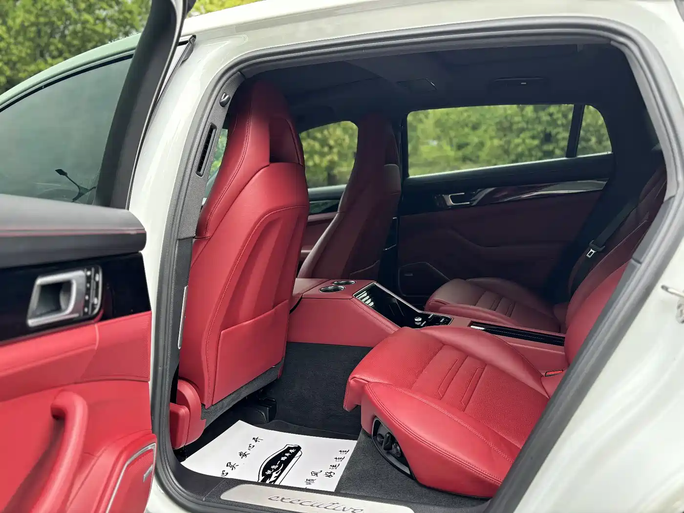 Porsche Panamera 2023 Panamera 4 Executive Long Wheelbase 2.9T фото 20