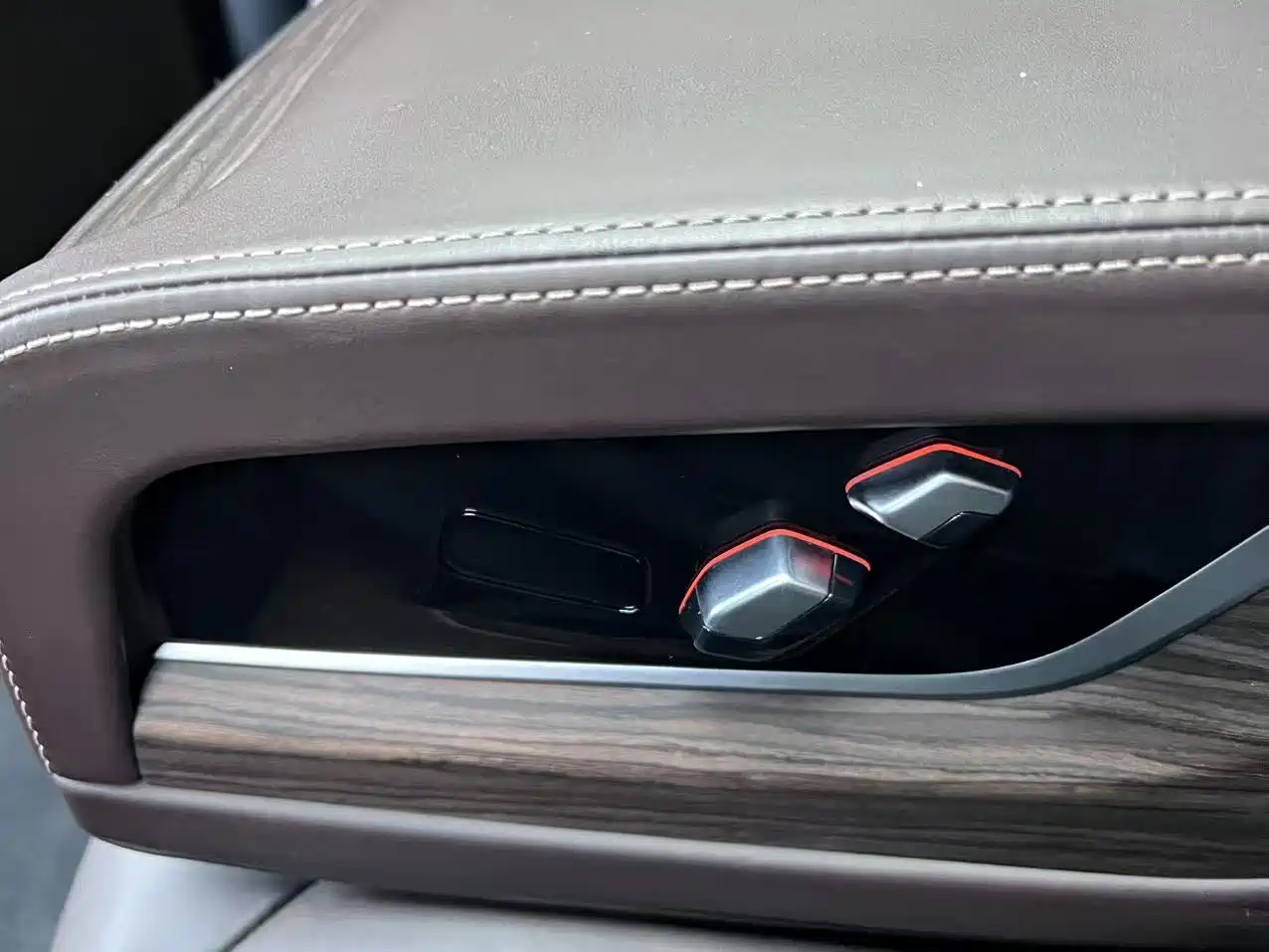 BMW 5 SERIES NEW ENERGY