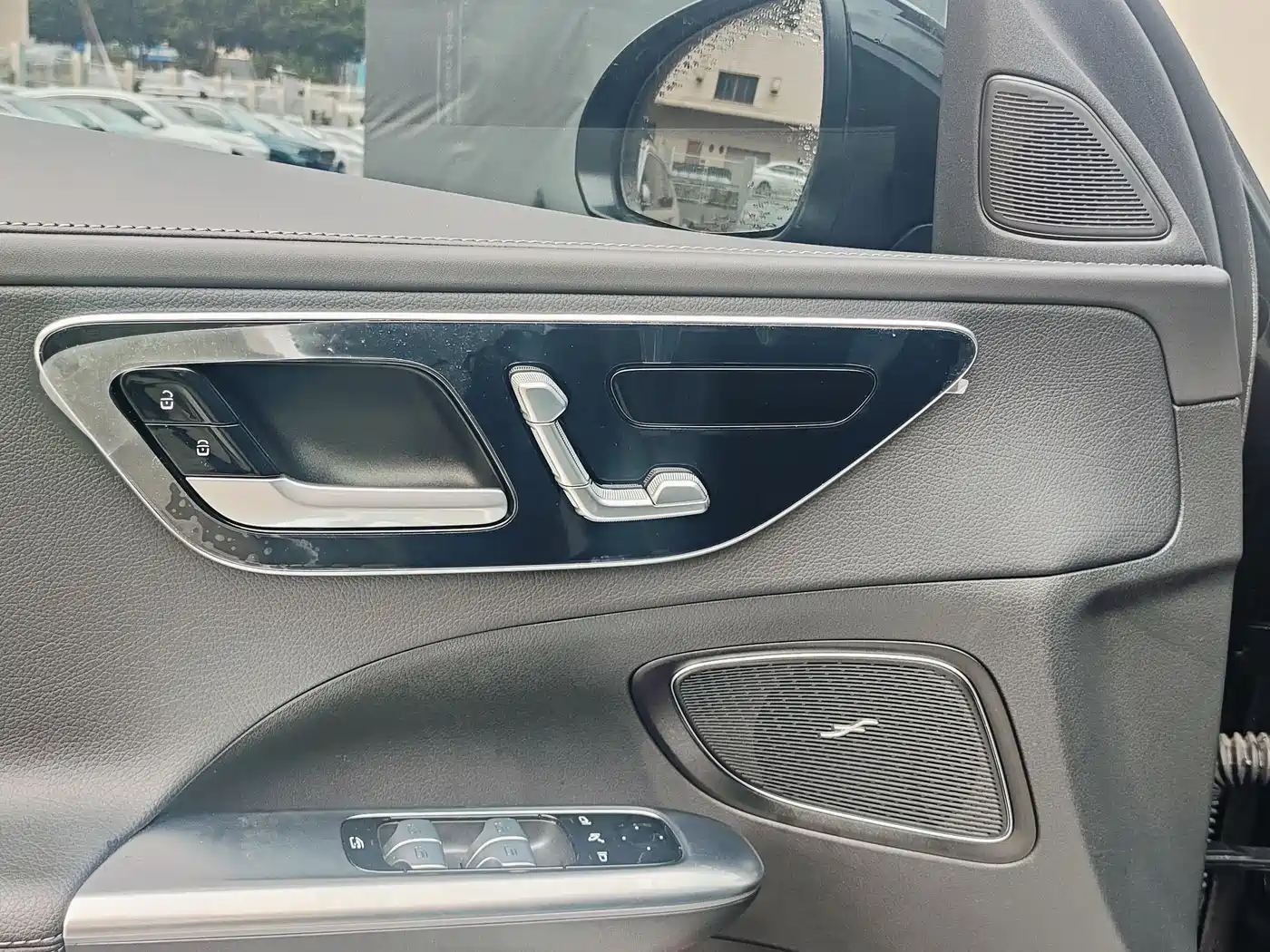 Mercedes-Benz C-Class 2025 C 260 L Sport Edition фото 8