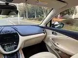 Фото 21 - Aston Martin DBX