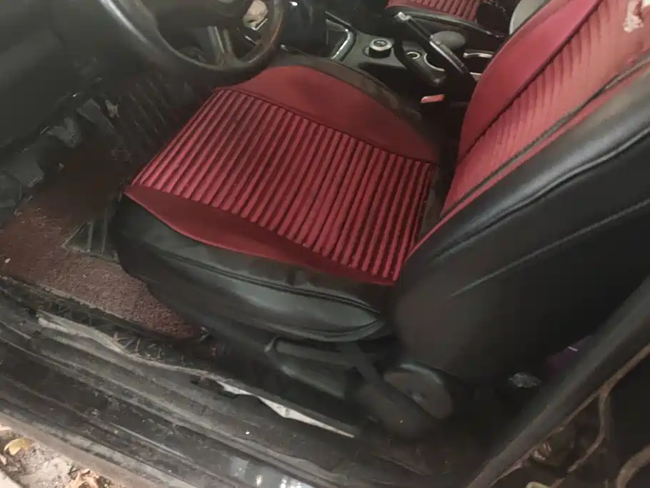 Фото 9 - Landwind X8
