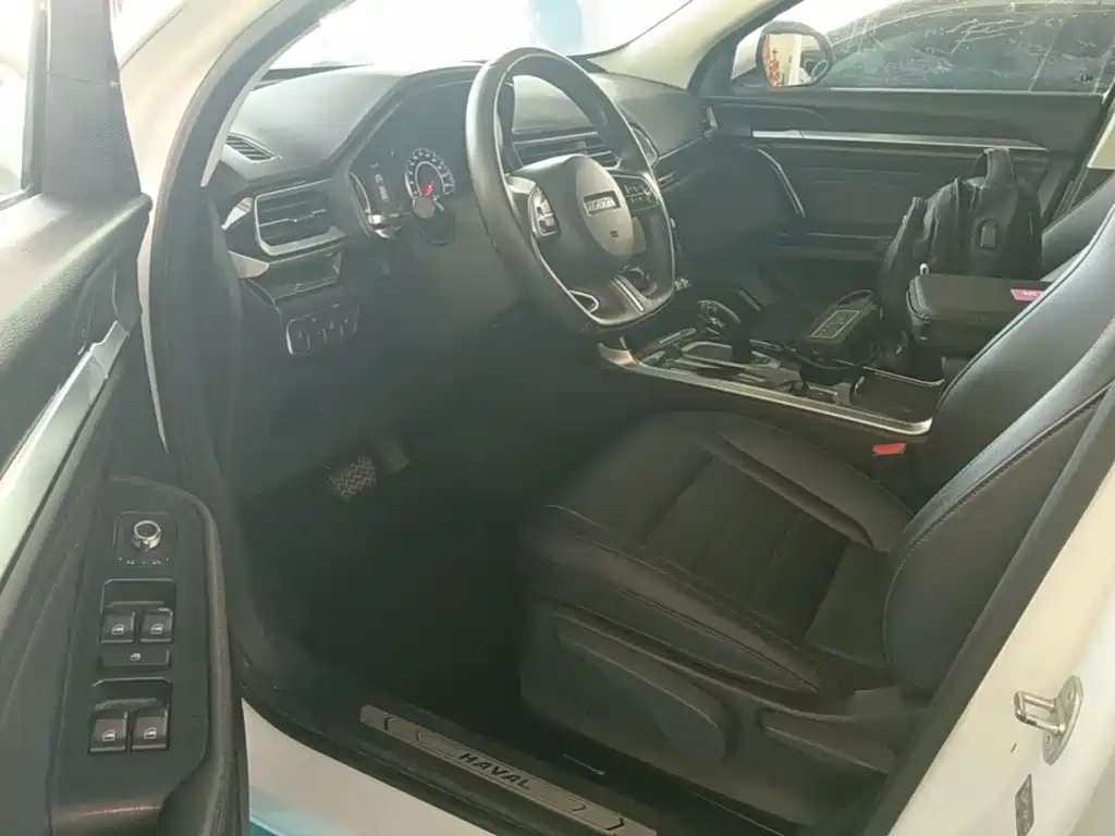 Фото 16 - Haval F5