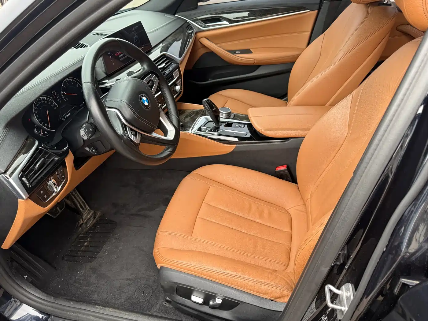 BMW 5 Series 2018 Facelift 530Li Leading M Sport Package фото 6