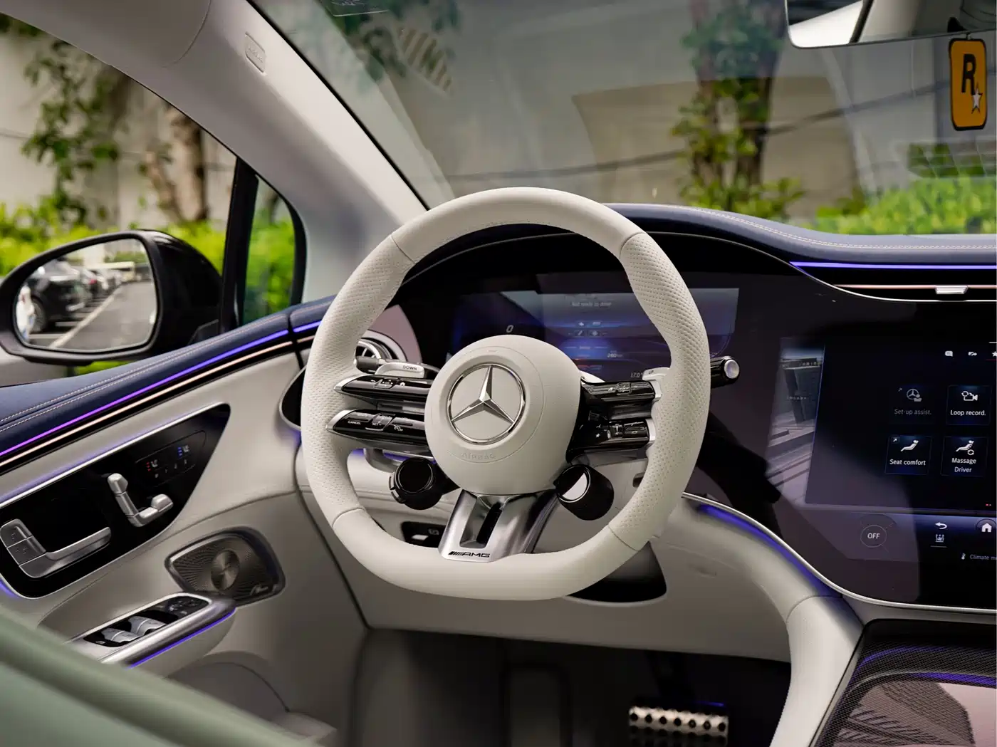 MERCEDES-BENZ EQE AMG