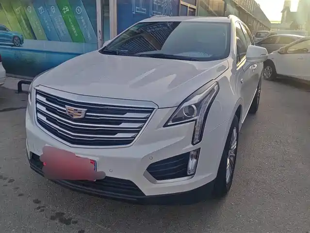CADILLAC XT5