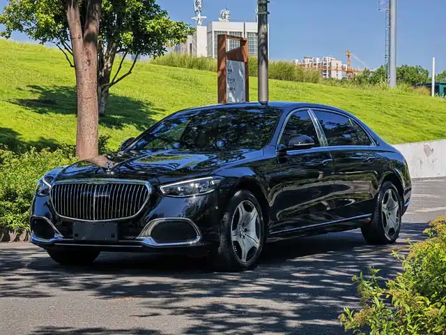 Mercedes-Benz Maybach S-Class 2024