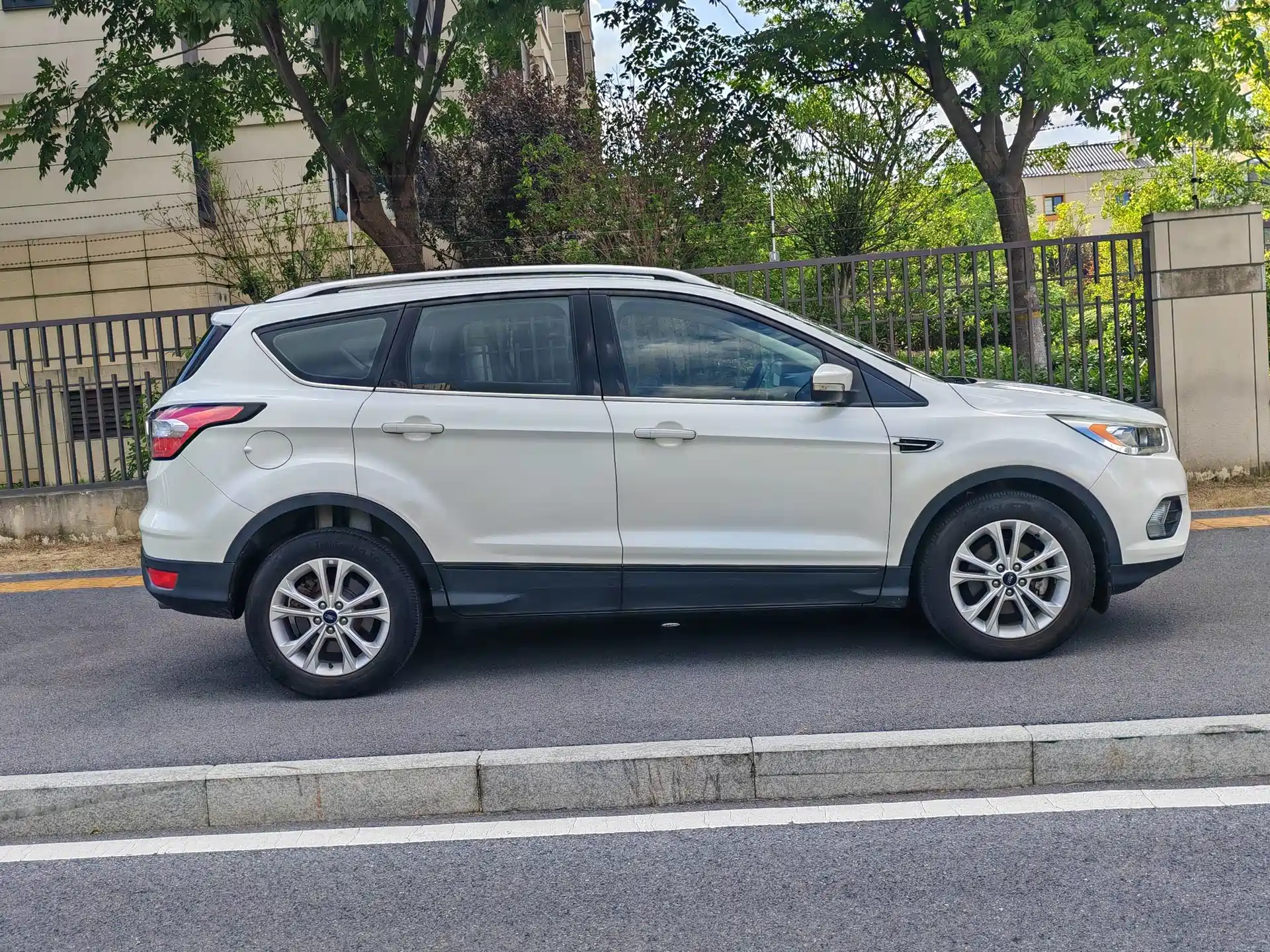 Photo 6 - Ford Kuga